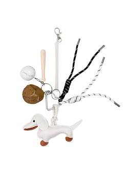 DACHS W/BASEBALL BAG CHARM WHITE